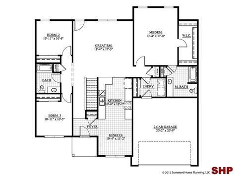 Find your family's new house plans with one quick search! Awesome Three Bedroom House Plans With Garage - New Home ...