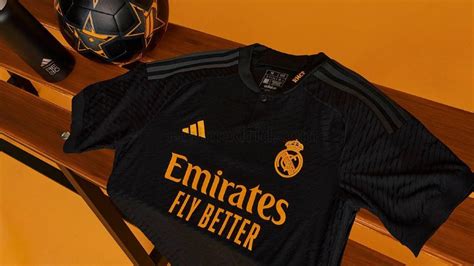 El Real Madrid presenta su tercera equipación