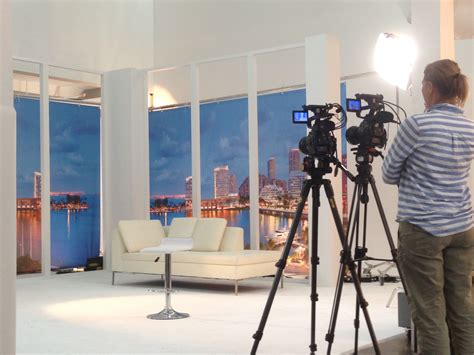 Image Result For Interview Studio Set Design Tv Set Design Studio