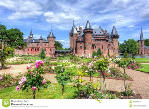 Noch heute kann man wildtiere im garten von schloss favorite, dem favoritepark, erleben. Schloss De Haar Und Garten, Die Niederlande Stockfoto ...