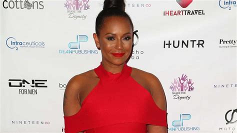 «mathieu foi ao nosso balneário e pediu desculpa ao esgaio». Mel B está a ser acusada de difamação pela ex-ama