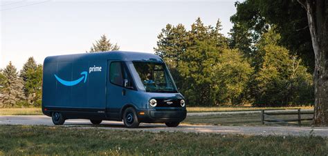 Amazon reveals its first fully-electric delivery truck - Electric ...