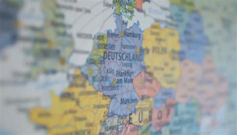 Dalam peta geografis, benua eropa adalah satu bagian dari beberapa negara di asia atau yang bisa disebut dengan eurasia. Ternyata Inilah 5 Tempat Peradaban Islam di Eropa - Islampos