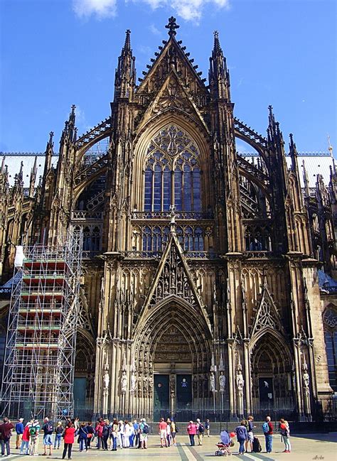 Fachada gótica con andamios | Fachada sur de la catedral ...