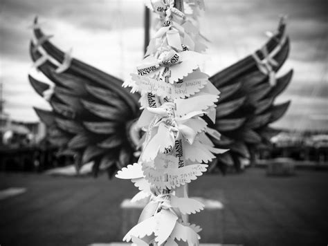 Time difference between malaysia and united states. ABOUT CHERUBIM, SERAPHIM, AND ANGELS - Malaysia's ...