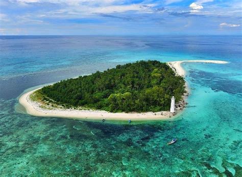 Pulau Lanjukang Pulau Mungil Nan Cantik Di Ujung Kota Makassar Yuk Piknik