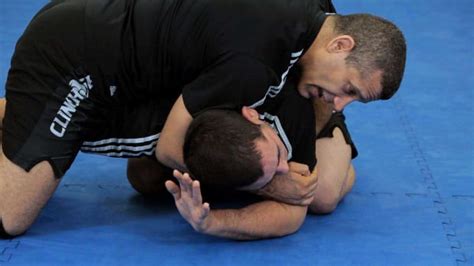 How To Do Mma Submission Holds Howcast