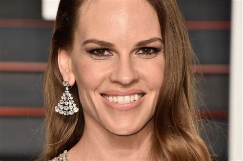 Hilary Swank Lucky Logan Wacky Heist Flick Logan Lucky Is Country Fried Fun First Published