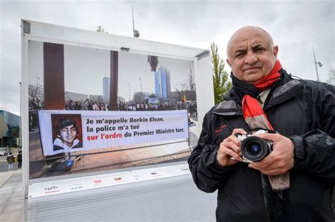 Le Photographe Des Peuples Opprimés Dédie Un Ouvrage à La Place Des Nations Tribune De Genève