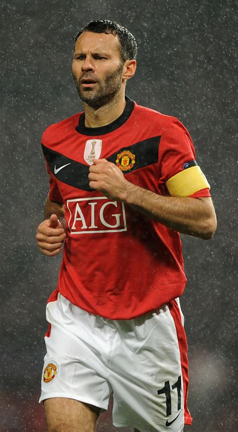 Ryan giggs | райан гиггз | сборная уэльса. Ryan Giggs the Athlete, biography, facts and quotes