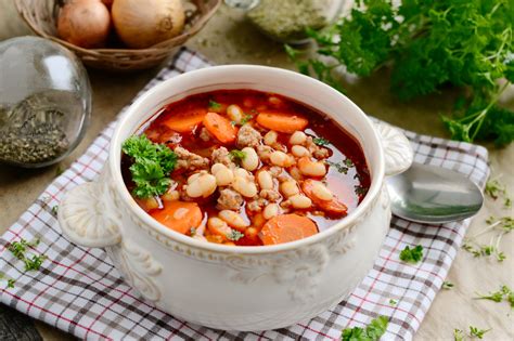 warzywna zupa gulaszowa z mięsem mielonym przepis przyslijprzepis pl