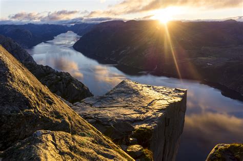 Preikestolen Sunrise Hike Explore Lysefjorden