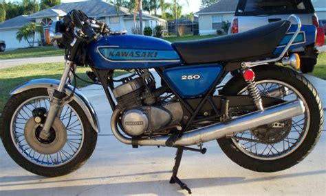 Hift is an easy way to make your site attractive and usable for your visitors. 1975 Kawasaki S1 250 Two Stroke Triple S1f Vintage Triple ...