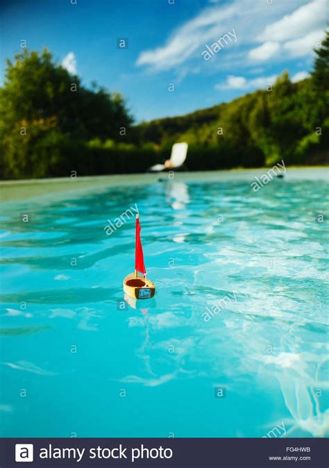 Floating Sky Pool Hi Res Stock Photography And Images Alamy