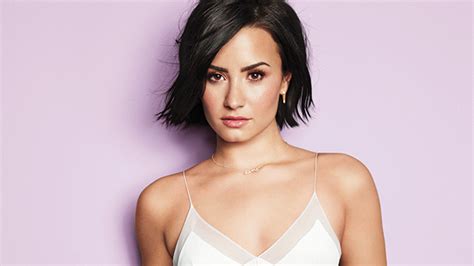 demi lovato deve ser encaminhada a clínica de reabilitação bastidores da tv