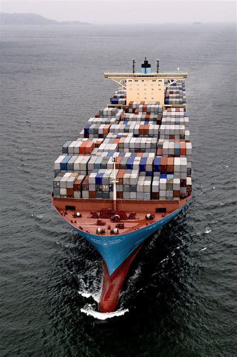 Cargo Ship Wallpapers Top Free Cargo Ship Backgrounds Wallpaperaccess