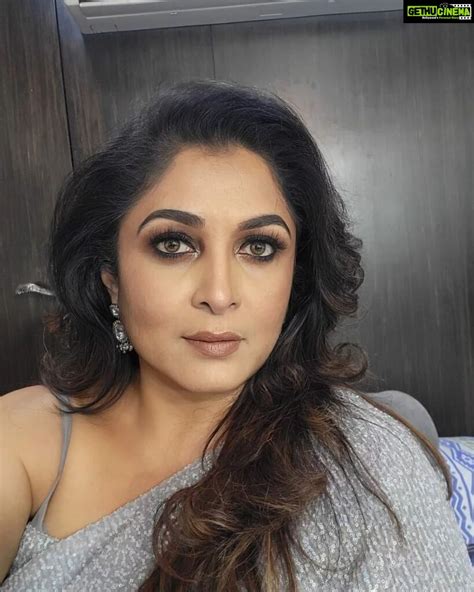 Actress Ramya Krishnan Hd Photos And Wallpapers June 2022 Gethu Cinema