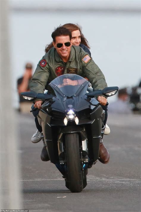 Tom Cruise 56 Recreates Iconic Top Gun Motorbike Scene With Jennifer