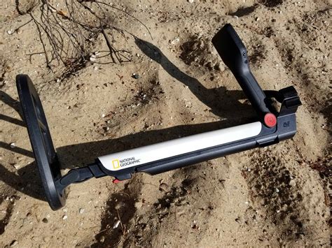 National geographic toys provide a suite of metal detectors and treasure hunting products, all backed by their 100% satisfaction guarantee and 2 year national geographic pro series metal detector. National Geographic Metal Detector Review: Metal Detector ...