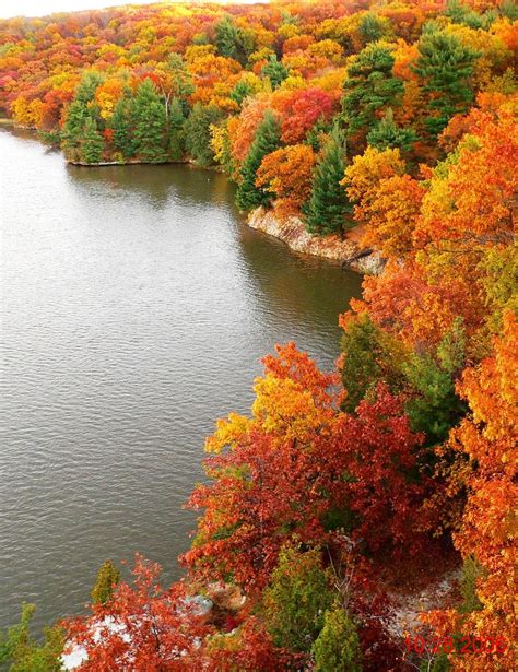 Starved Rock Fall Colors At Its Best Autumn Scenery Scenery Autumn