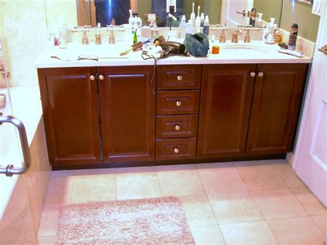 This style is always a go to, and it is perfect for any point in life. NYC Custom Bathroom Vanity Cabinets Designed & Custom Made ...