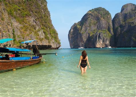 Phi Phi Island Guide Party Island And Snorkeling Paradise