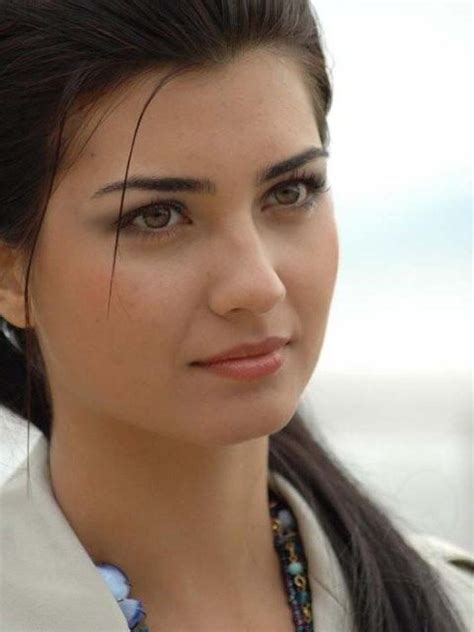Most Beautiful Turkish Girl Hd Mobile Wallpaper In 2020 Turkish Beauty Most Beautiful Women