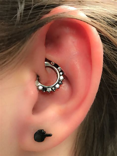 Pin By Body Piercing By Qui Qui On Daith Piercings Ear Piercings Daith Piercing Piercings