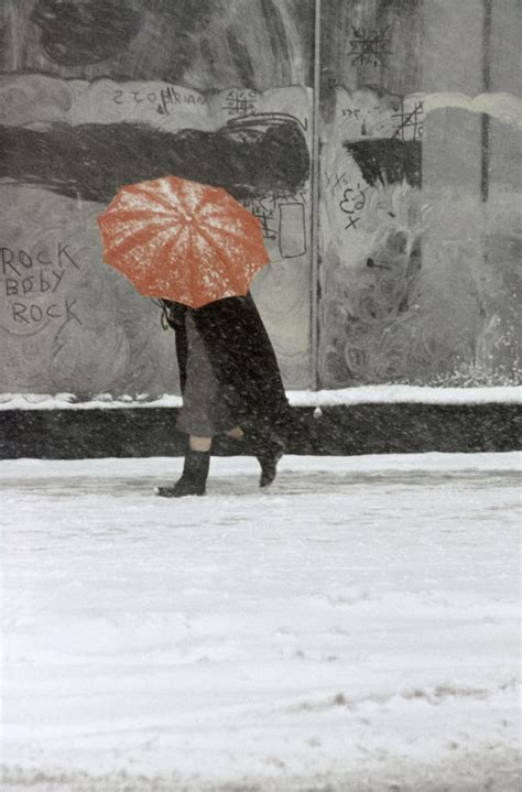 The Charm Of Street Photography Through The Lens Of Saul Leiter