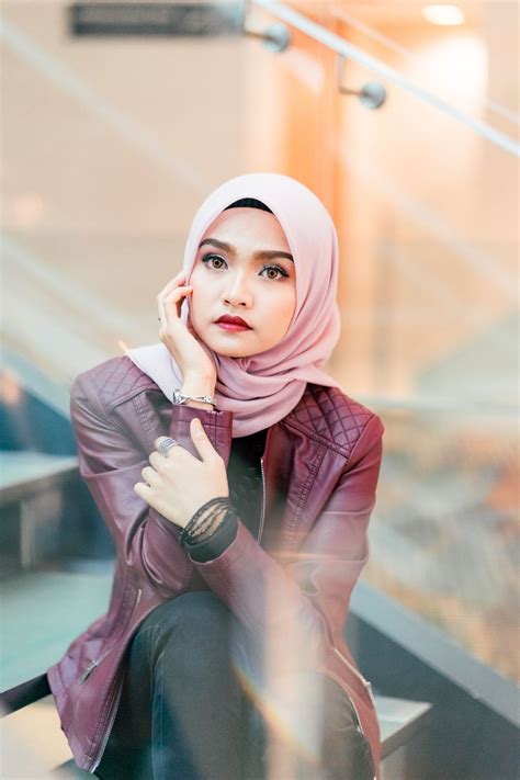 Beautiful Muslim Teen Wearing Hijab Burqa Telegraph
