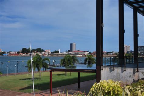 Restoran plan a menyediakan pelbagai menu, dari makanan barat, masakan panas, hidangan bihun & mi, menu sarapan dan banyak lagi! Terengganu's Touristic Appeal: Kuala Terengganu Waterfront ...
