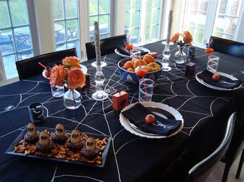2030 Halloween Table Setting Ideas