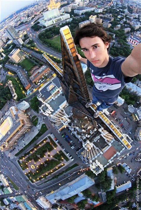 Epic Rooftop Selfie Taken By Guy In Las Vegas USA Scary Photos Self