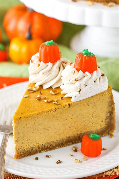 Easy Pumpkin Cheesecake Recipe With Cream Cheese Whipped Cream
