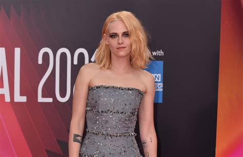 Kristen Stewart Knocked It Out Of The Park With Fiancee