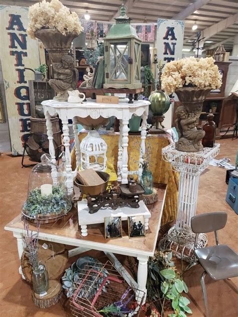 Pin By Cynthia Chalker On Boutique In 2023 Vintage Booth Display