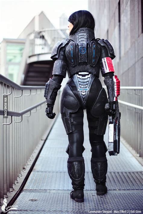 Mass Effect Commander Shepard By Verena Cosplay Femshep Mass
