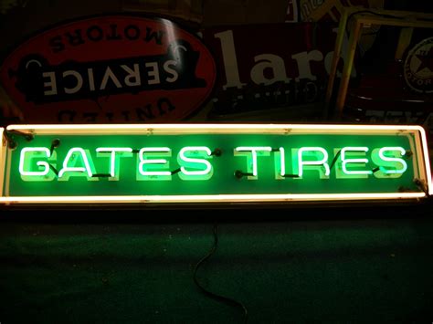 Gates Tire Neon Sign At Des Moines 2012 Asf1201 Mecum Auctions