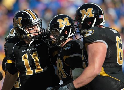 Insight Bowl 2010 10 Things You Need To Know About Missouri Vs Iowa News Scores Highlights