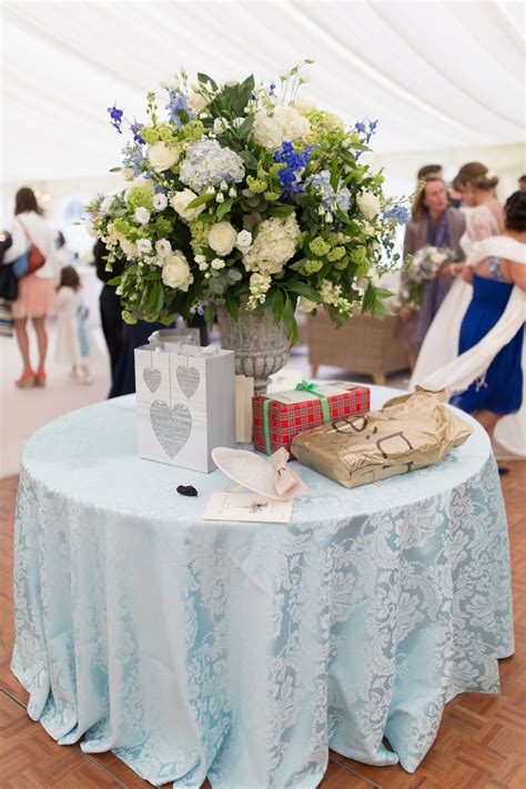 A Romantic Country Wedding — Miriam Faith Floral Design London