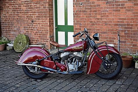 We'd all love to own our first bike or that motorbike that brings back motorcycle manufacturers. 1940 Indian Chief makes £28,000 at Bristol Classic ...