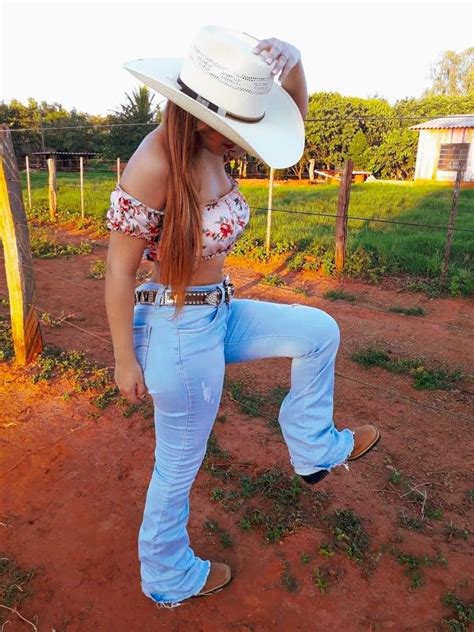 Pin By Mario Cortez On Cowgirls Cowgirl Style Outfits Country Girls
