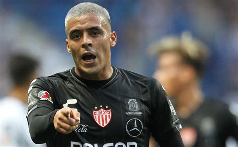 Directed by david kirkman and how it recently got picked up. Video: Brian Fernández escupió a un hincha de Monterrey | Radio EME