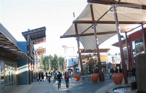Seattle Premium Outlets Mall In Tulalip Washington Usa Mallscom