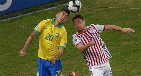 Neymar (brasil) finalização com o pé direito de muito perto no lado direito do gol. Ver Tigo Sports, Paraguay vs Brasil | Sigue en directo el ...