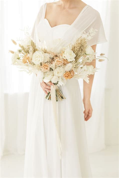 Ever wonder how sue gets that super soft and beautiful look in her portraits? Light + Neutral Styled Shoot in 2020 | Tips for wedding dress shopping, Wedding dress store ...