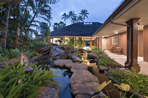 Extraordinary Hawaii Home Gracious Oceanfront Estate In Honolulu