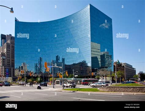 Ontario Hydro Building Hi Res Stock Photography And Images Alamy