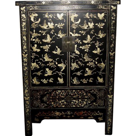 Large Chinese Black Lacquered Cabinet Decorated with Butterflies | Decor, Oriental design ...
