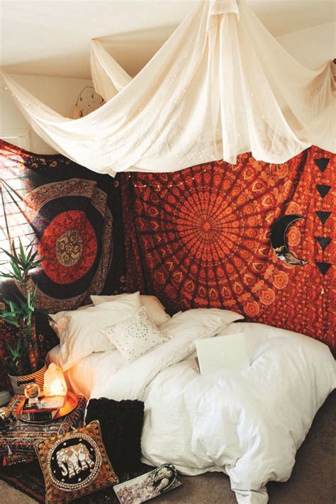 Best Tapestry Bedroom Ideas With Bohemian Vibes Homemydesign
